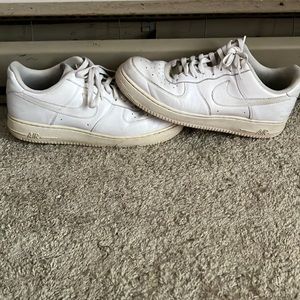 Nike AF1 Triple White